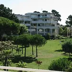 Petit Nid Au Coeur De Terrasse Et Piscine La Baule