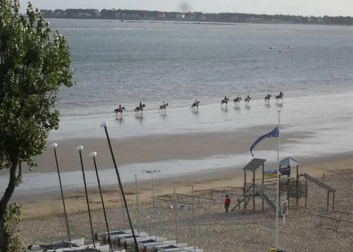 Petit Nid Au Cœur De Terrasse Et Piscine La Baule-Escoublac